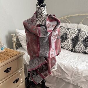 Dennis Basso Elegant Pink and Gray Patterned blanket Scarf